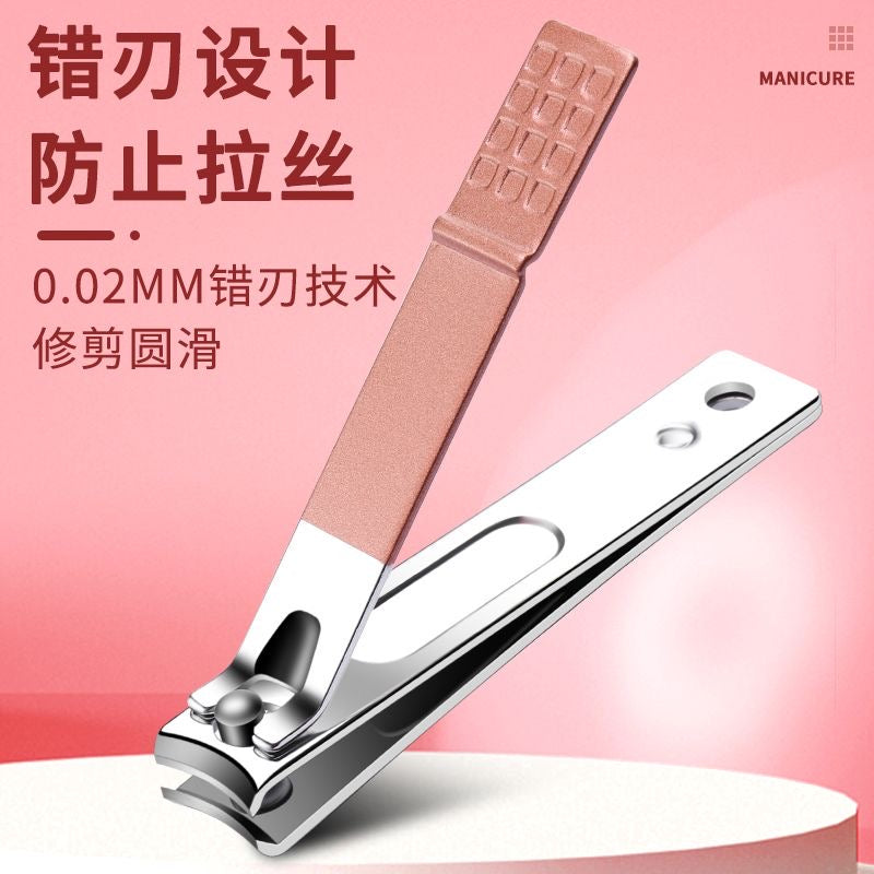 Nail clipper set, complete set of nail clippers, cuticle nippers, nail groove trimmers, blackhead remover, ear pick, and pedicure tools.