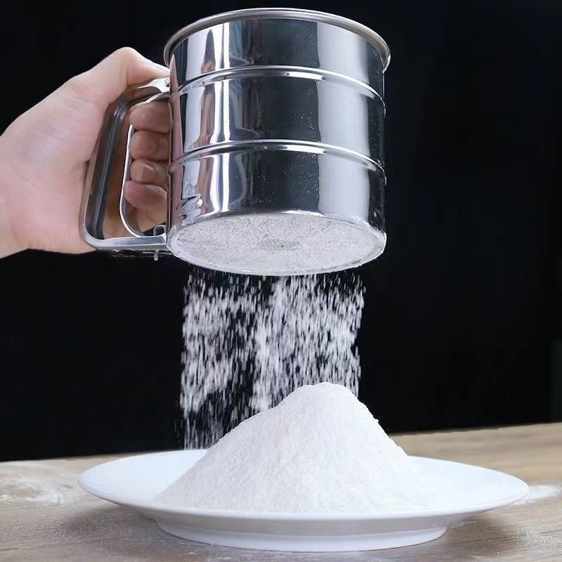 Kitchen stainless steel flour sieve, baking-specific handheld semi-automatic flour sieve, ultra-fine cake sugar powder, household use.