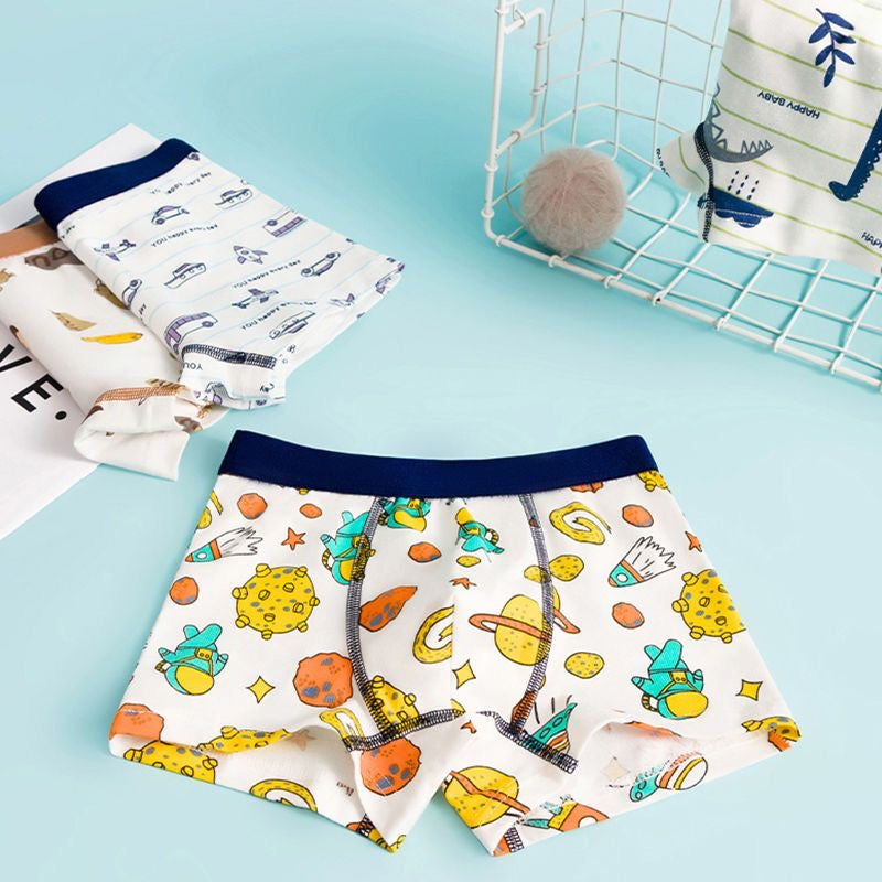 Boys' cotton boxer briefs, baby shorts, cartoon-themed underwear for teenagers and older boys.